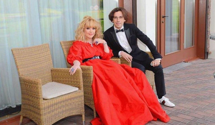 Алла Пугачова в Ізраїлі - зброя і боєприпаси