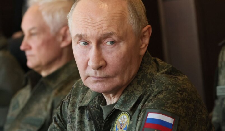Водій розмірковує над затратами на пальне