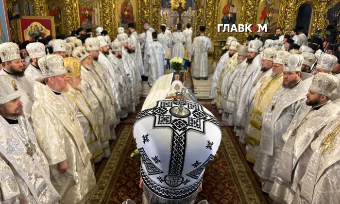 Патриарх Филарет находится в постели