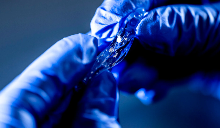 Hydrogel with self-healing and full recycling
