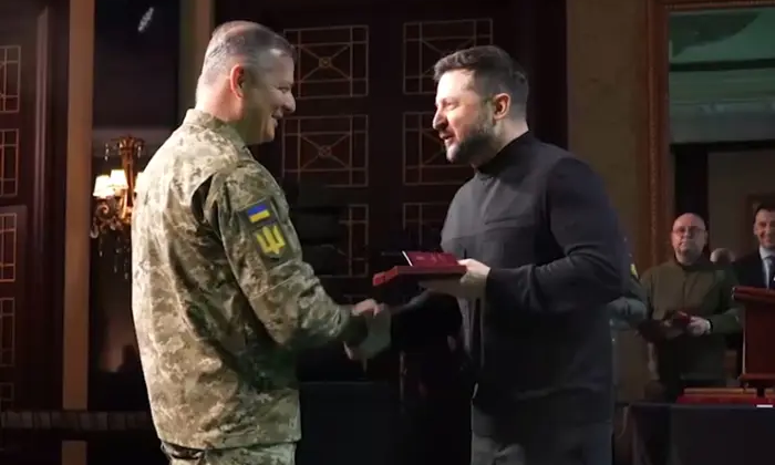 Zelensky awarded military: Lyashko and drone units