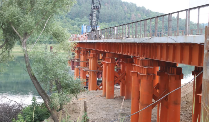 Bridge over the Dniester on the way to Moldova