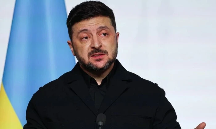Зеленський про виїзд за кордон: обмежень немає