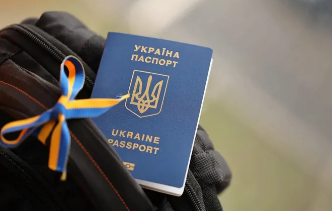 Ukraine cancels foreign passports