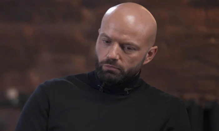 Чоловік розлучається з матір'ю: підтримка Росії