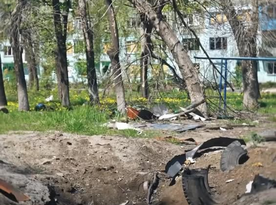 Разрушенный город на Донбассе