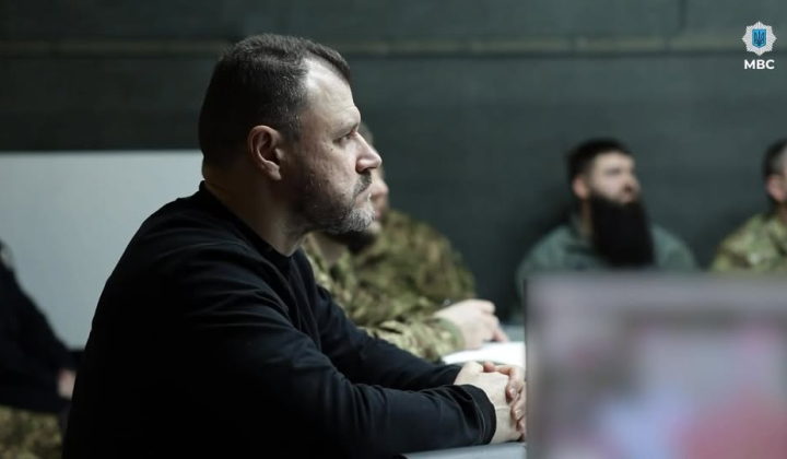 Klymenko at meeting with 'Azov' fighters
