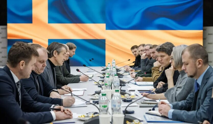 Підписання угоди між оборонними компаніями України та Швеції