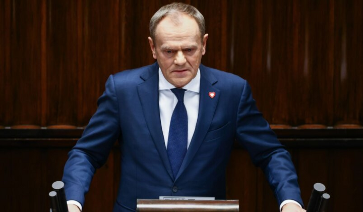 Туск реагує на відмову Орбана