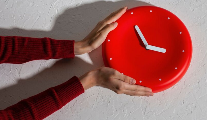 Зображення годинників, що переведені на зимовий час