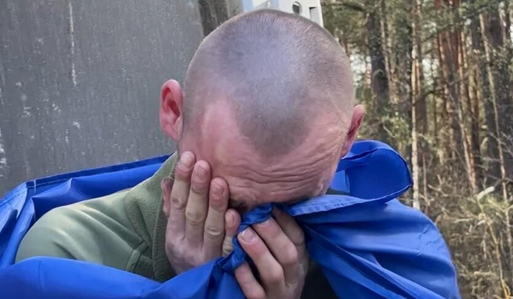 Військові, звільнені з полону України