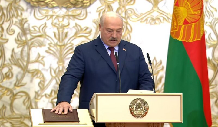 Лукашенко присягнув президентом Білорусі в-третє