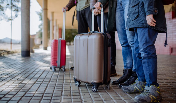 Житлові програми для переселенців: відомо правду