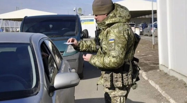 Пенсія, субсидії, тарифи: зміни з 1 травня