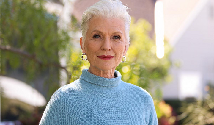 Мати Ілона Маска виражає підтримку Україні