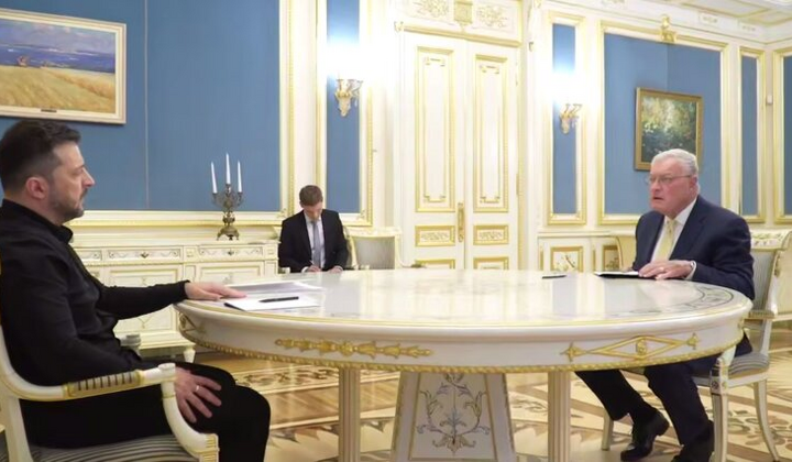 Зеленський та Келлог на переговорах