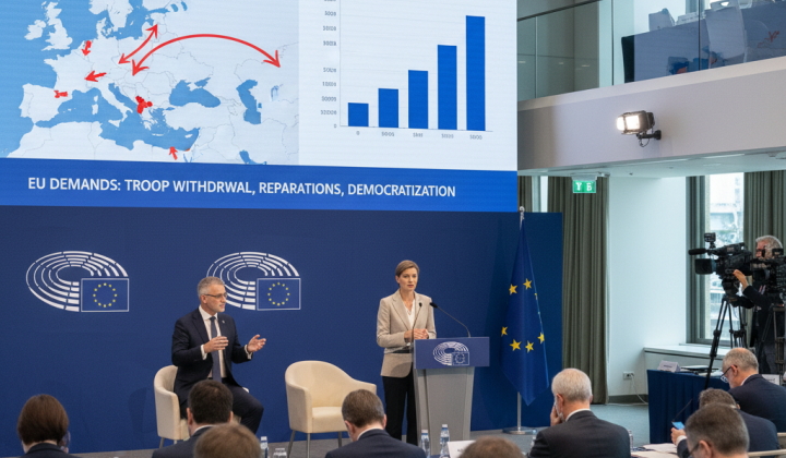 EU demands the withdrawal of Russian troops