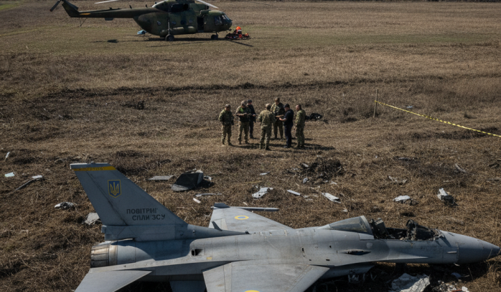 Винищувач F-16 в аварії