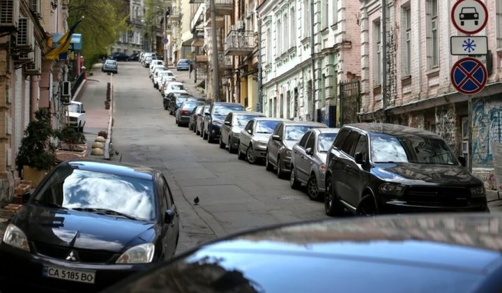 Експерт, досвід Польщі, проблема паркування, Україна