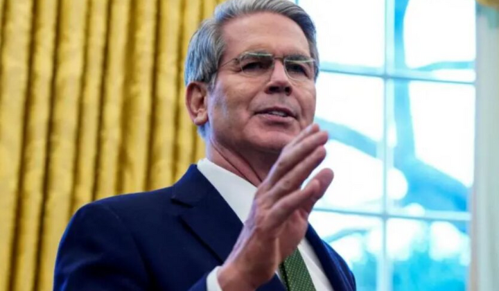 Зеленський критикує Бессента за угоду