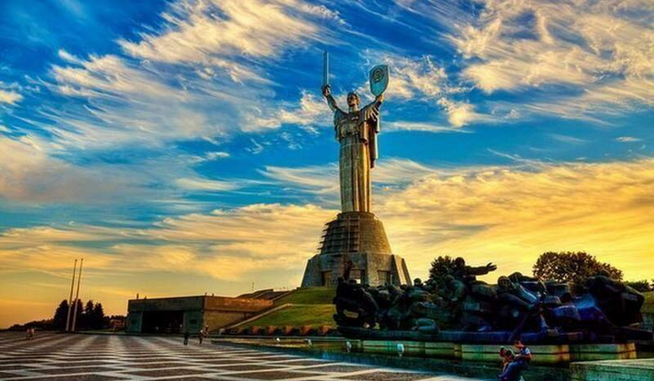 Туристична галузь України стабільно зростає