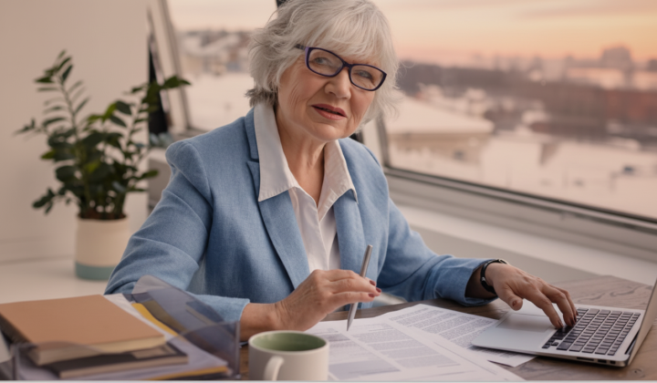 Пенсійні виплати після 60 років