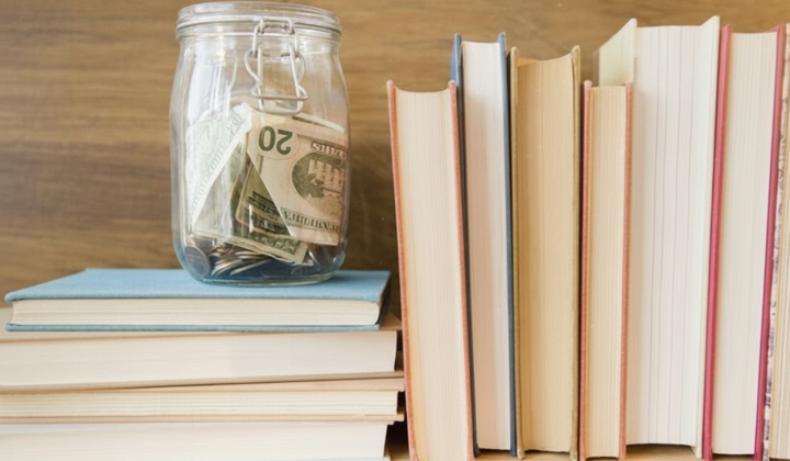 Сума на книги для 18-річних