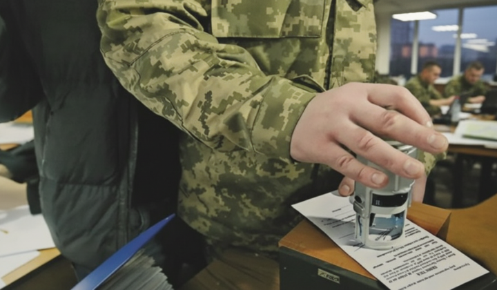 Conscription under pressure