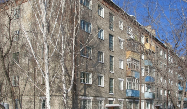 Old Khrushchyovka in winter cold