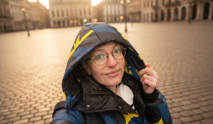 A woman at the border with Poland