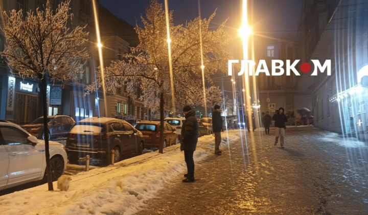 Крижаний дощ у Києві