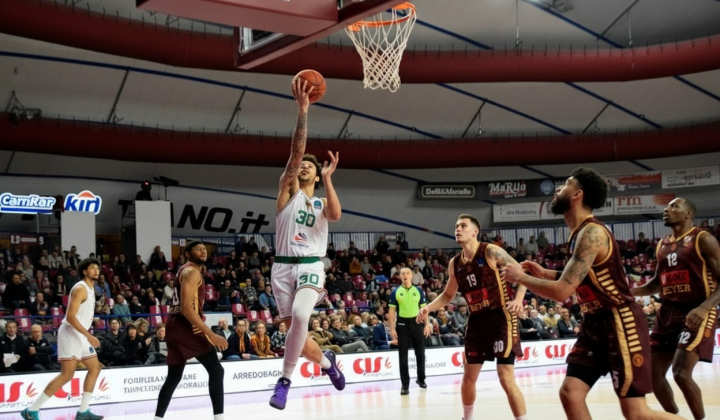 Victory of Ukrainian basketball players