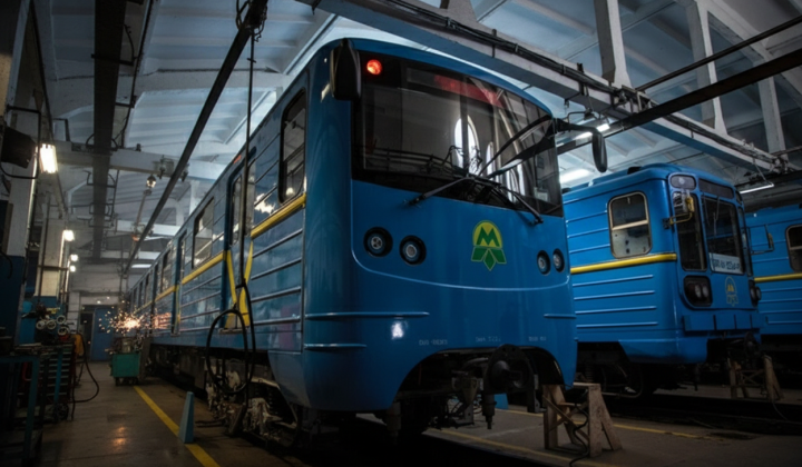 Нічний обстріл метро в Києві