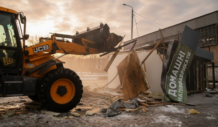 Kyiv removes MAF: singer Burmaka criticizes demolition of shops near hospital