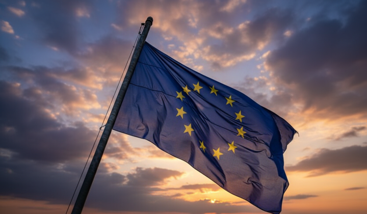 France blocking eurocredit deal
