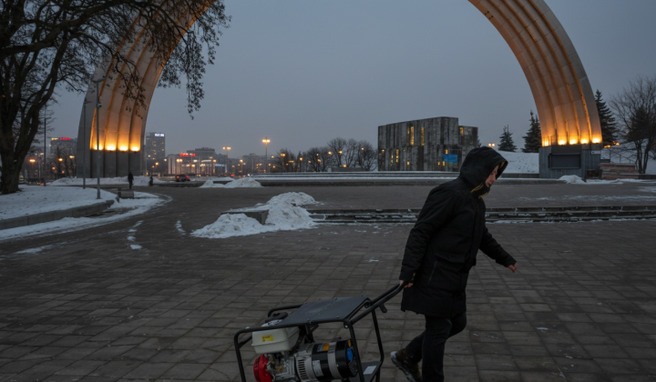 Київ без тепла: програми підтримки