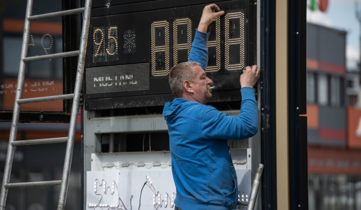 Rising fuel prices in Ukraine