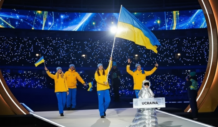Россиянка несла табличку с надписью Украина