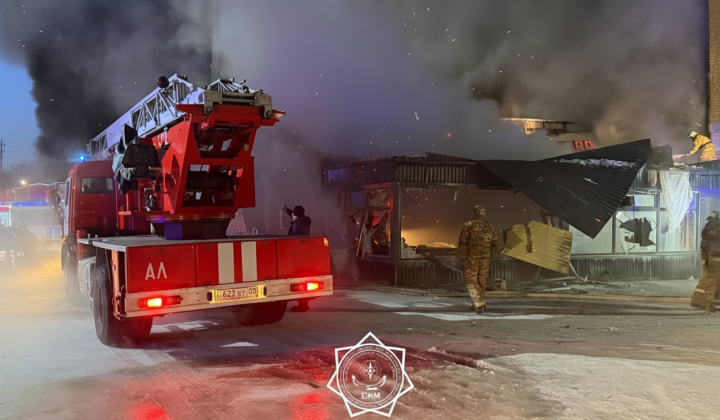 Вибух газу в казахстанському кафе: 7 загиблих, пожежники винесли балони
