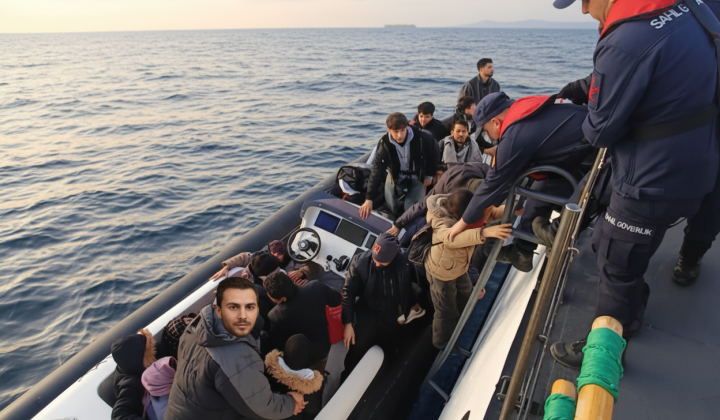Turkey: 14 dead on boat