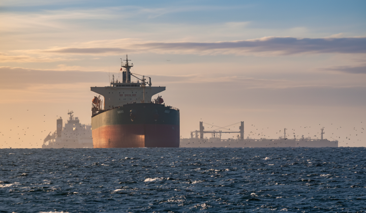Oil prices exceeded 100 dollars: threat of closing the Ormuz Strait