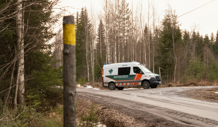 Ukrainian drone with warhead found in Finland