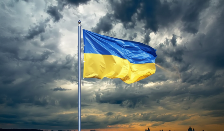 Сергій Дацюк вказав внутрішні проблеми України