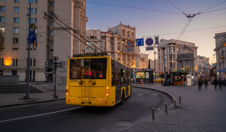 Наслідки нічної атаки на маршрути громадського транспорту