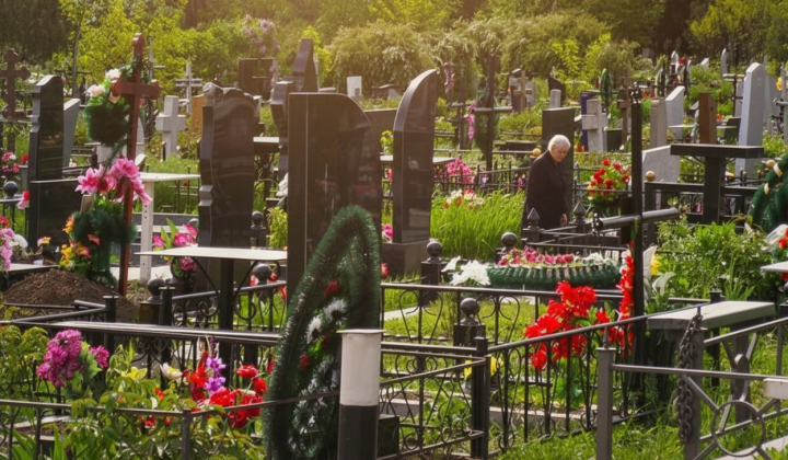 Cemetery on Radonitsa 2025