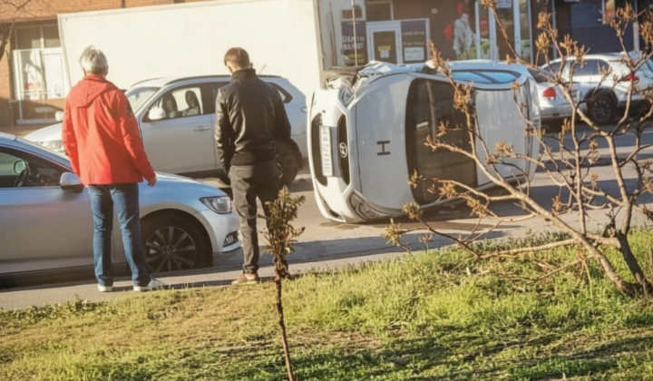 Автомобіль перекинувся у Києві: поліція розслідує ДТП