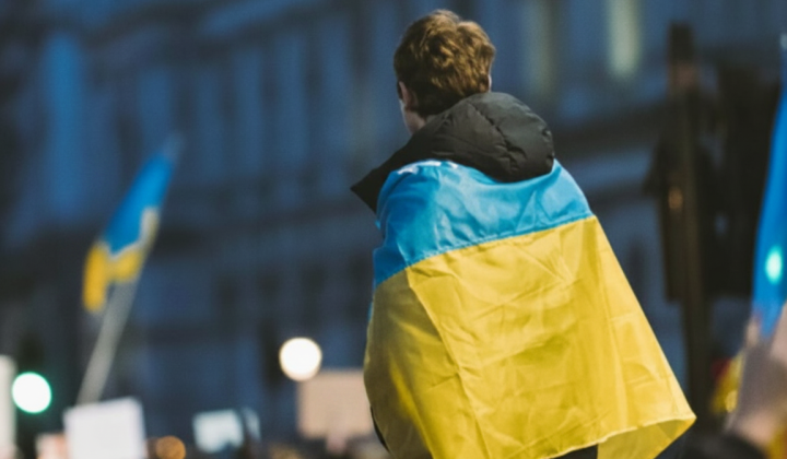 Філософ вимагає відповіді про оптимізм та ненависть