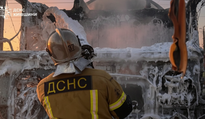 Нічна атака на Київщину: влучання у житлові будинки