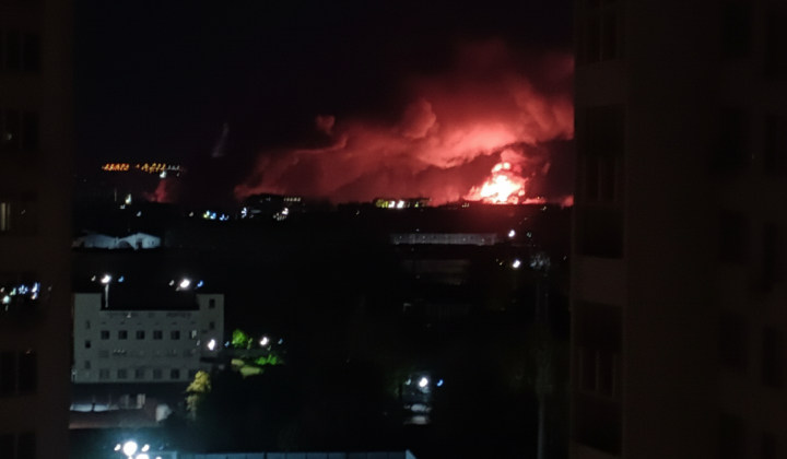Завод в Ярославле в огне