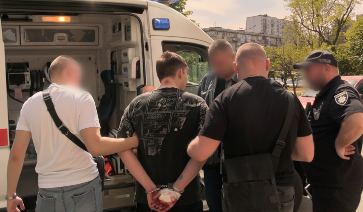 Росіянин з ножем напав на киянина